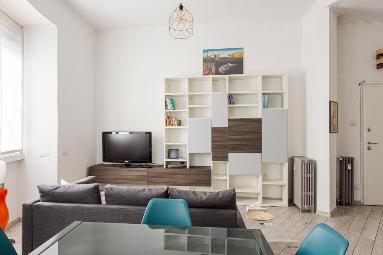 Spacious Retreat Steps From Lambrate Metro- Via Pacini Милан Экстерьер фото